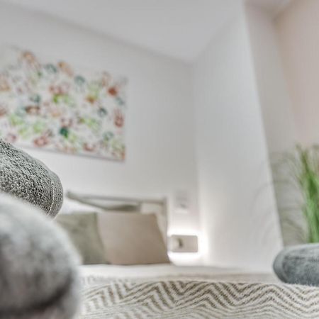 Apartment Norah With Private Parking Pula Exterior foto